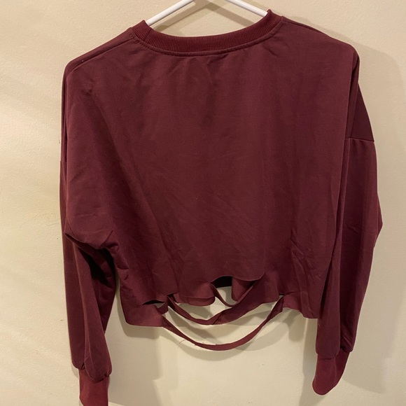 Maroon cropped ripped sweater - Picture 2 of 2
